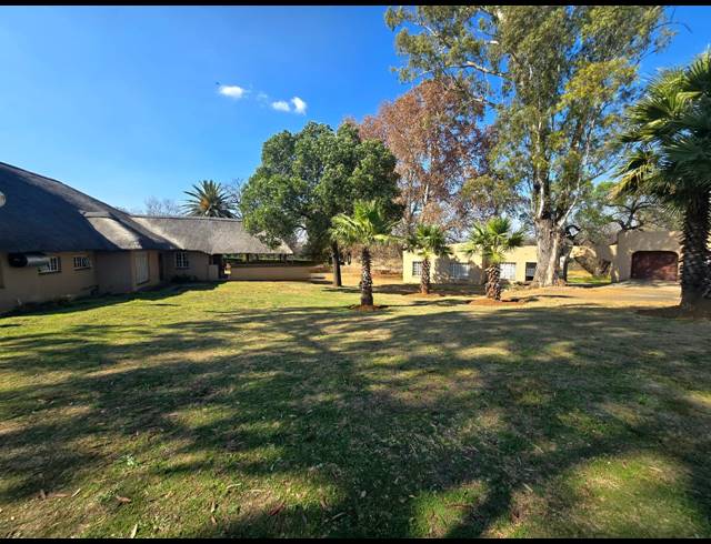 4 BEDROOM HOUSE FOR SALE IN KOOKRUS
